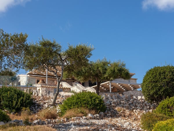 Alkioni seen from the path down to the sea.